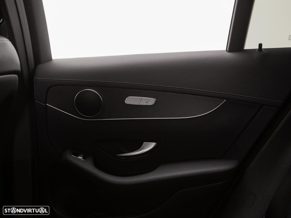 Mercedes-Benz GLC 300 de 4Matic 9G-TRONIC - 25