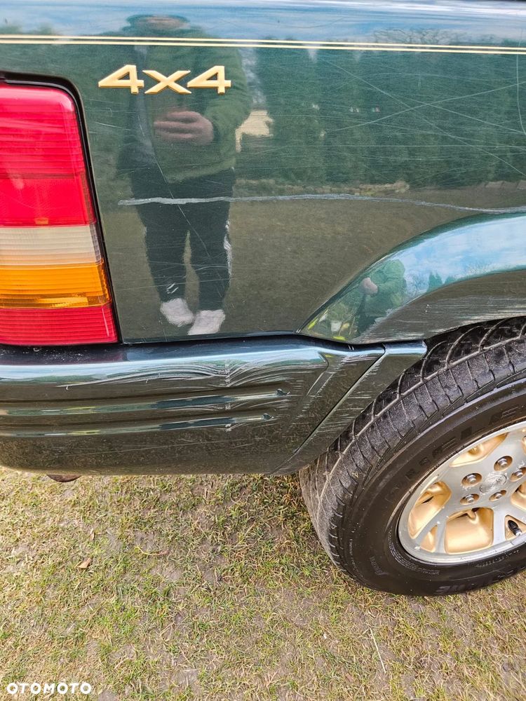 Jeep Grand Cherokee - 28