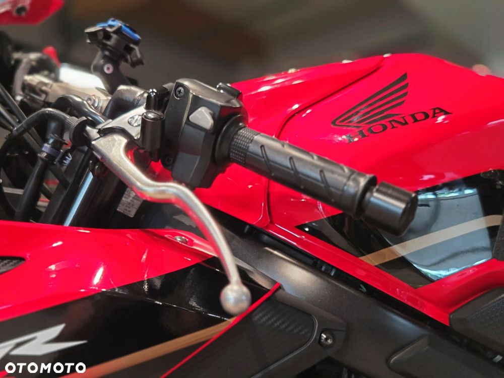 Honda CBR - 3