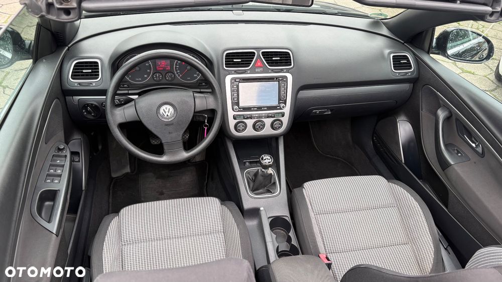 Volkswagen Eos 1.4 TSI BlueMotion Technology Edition 2010 - 10