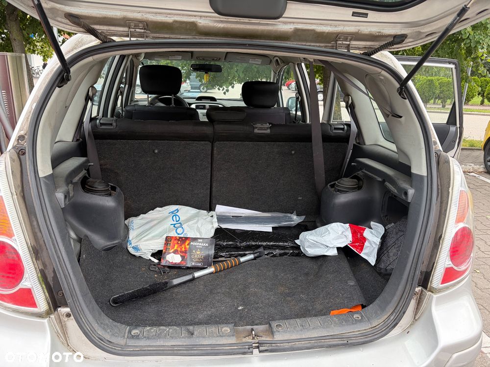 Suzuki Liana 1.6 - 16