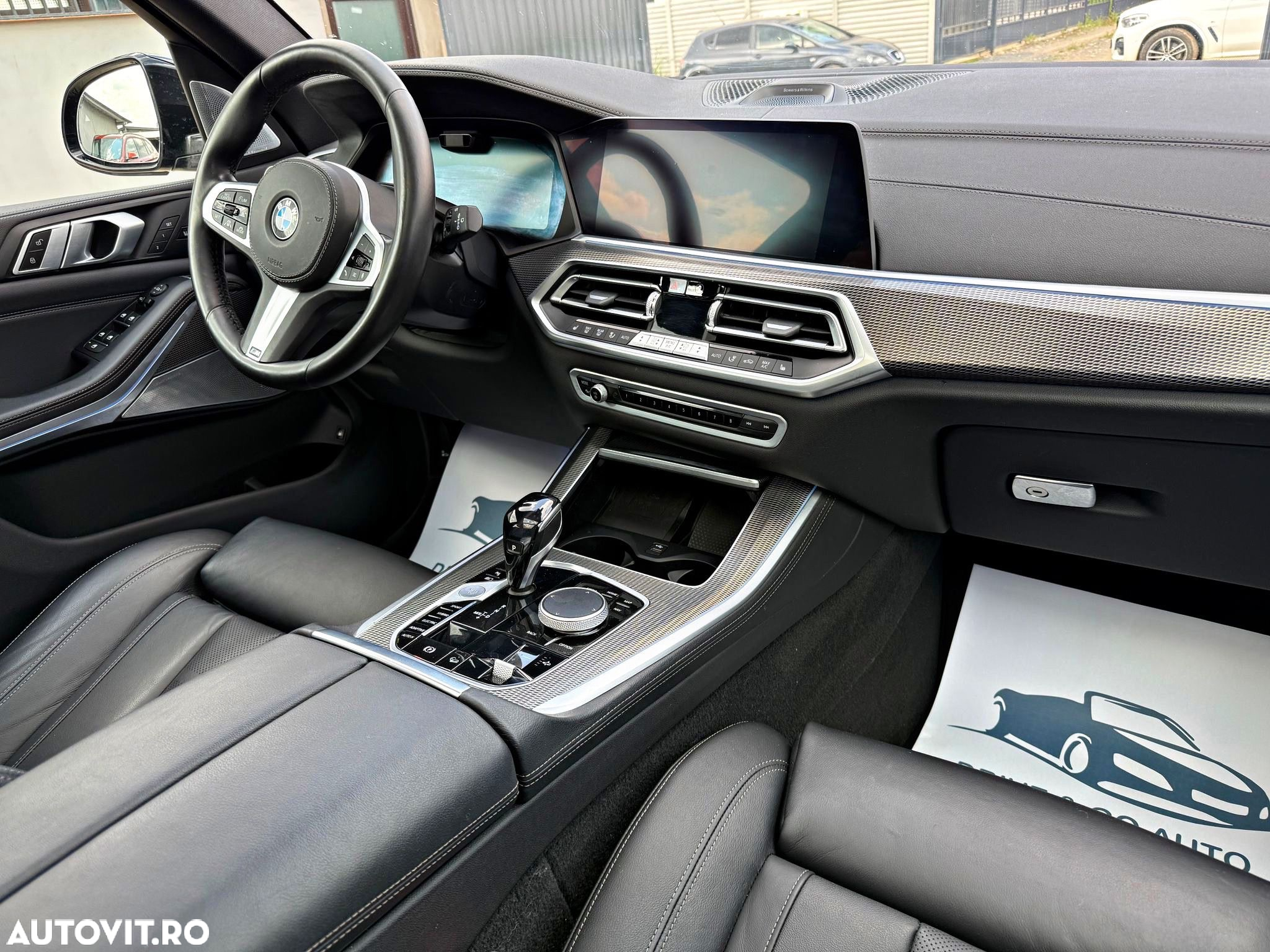 BMW X5 xDrive45e - 11