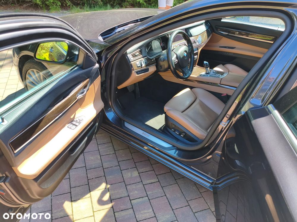 BMW Seria 7 730d - 6