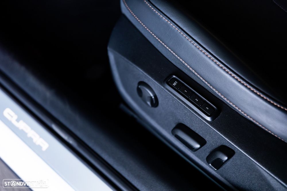 Cupra Formentor VZ 1.4 e-Hybrid DSG Priority - 29