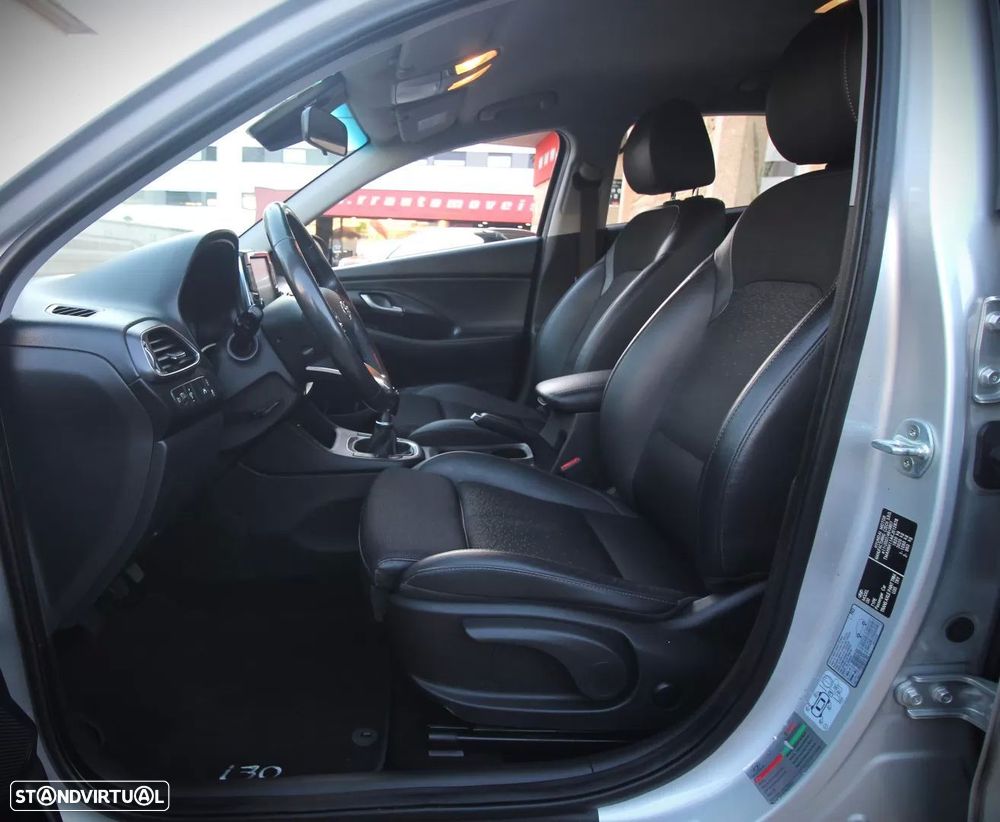 Hyundai i30 Fastback 1.0 T-GDI Style - 6