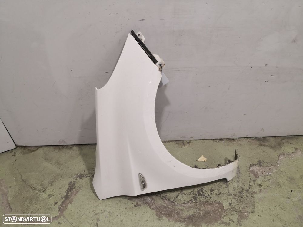 Guarda Lamas Dto Hyundai I20 (Pb, Pbt) - 1