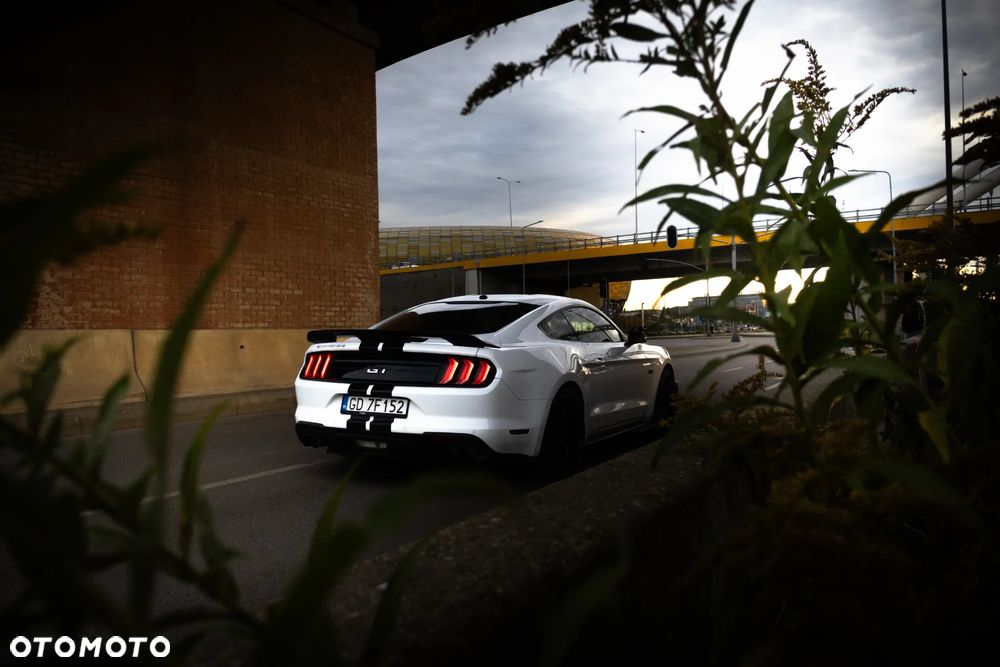 Ford Mustang 2019 photo 2