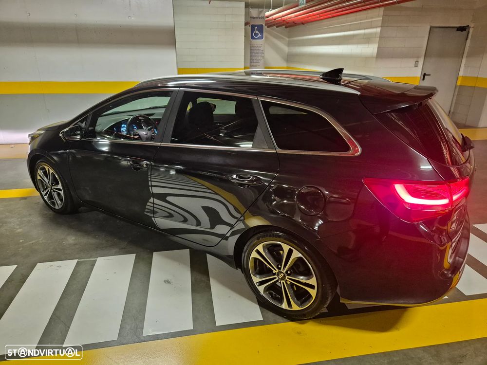 Kia Ceed SW 1.6 CRDi GT Line - 17