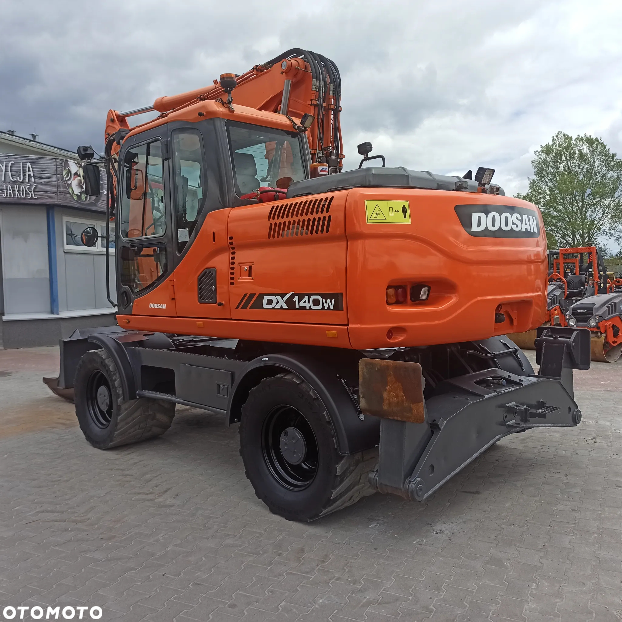 Doosan DX 140 W - 3