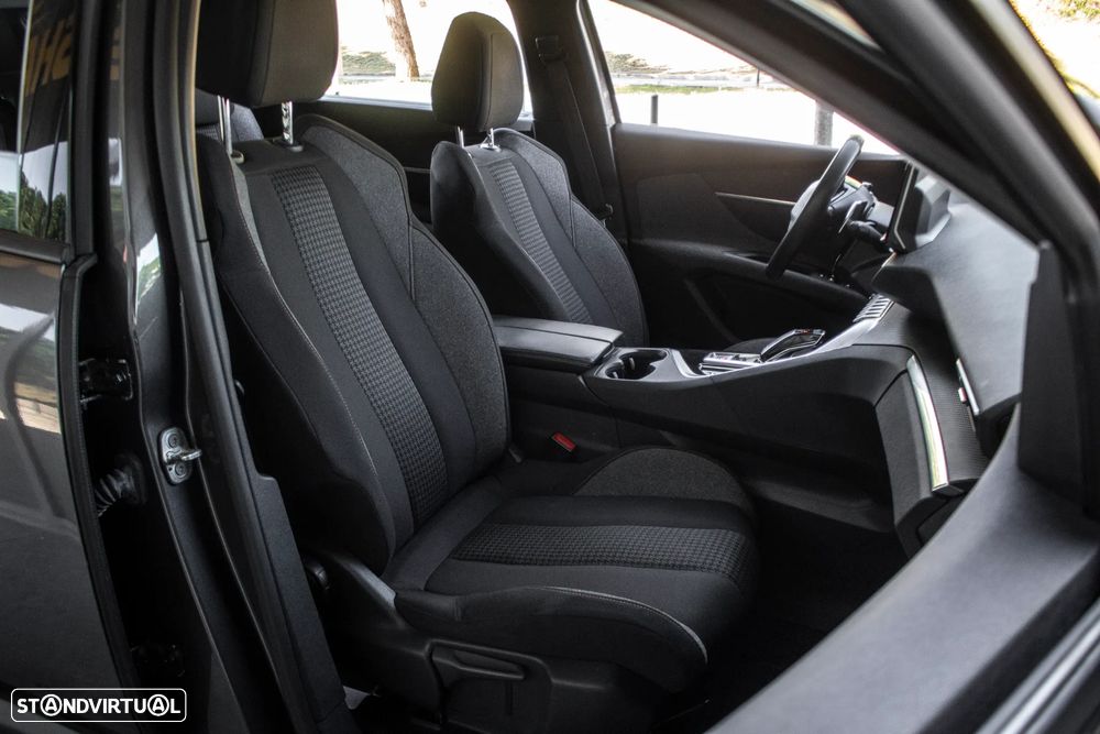 Peugeot 5008 PureTech 130 EAT8 Stop & Start Active - 26