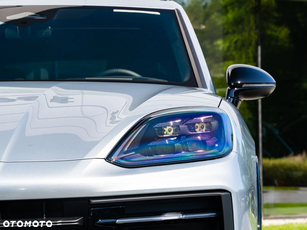 Porsche Cayenne GTS - 8