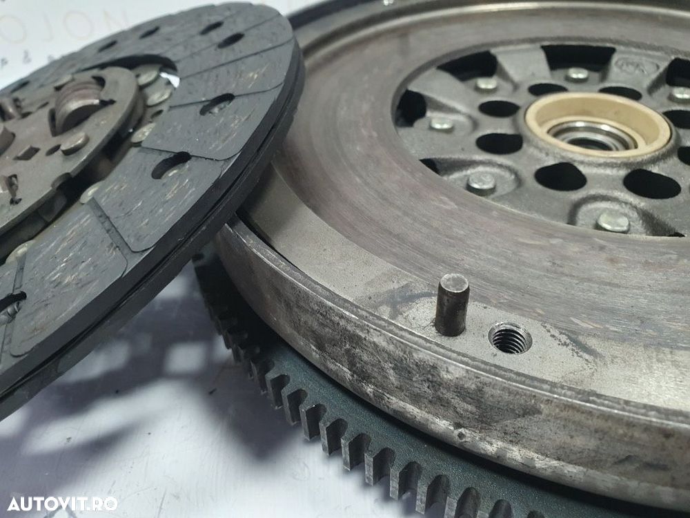 Kit ambreiaj MERCEDES-BENZ VIANO W639 2003 - >2.2 2.2 CDI 2.2 OM 646.980, OM 646.982 415024210 , 324028410 - 2