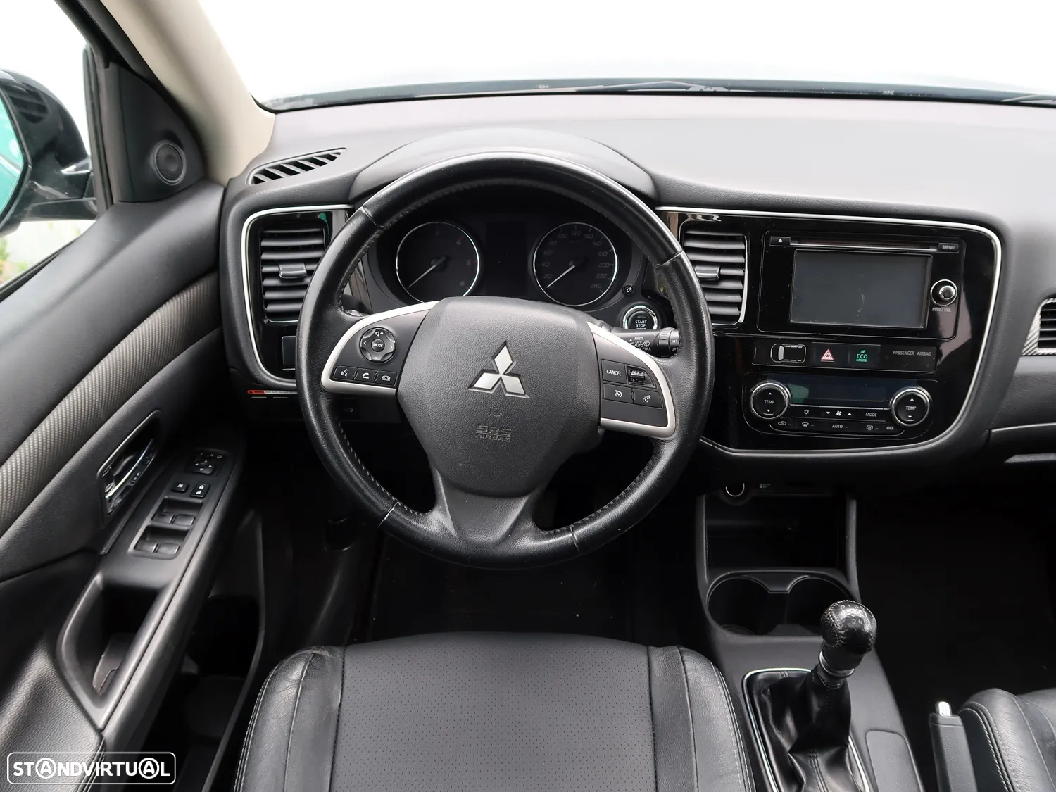 Mitsubishi Outlander 2.2 DI-D Instyle Navi - 11