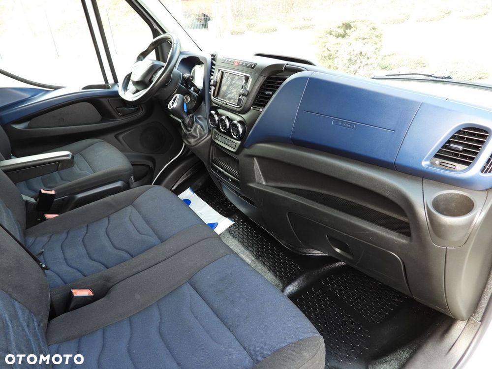Iveco DAILY 35S16 SKRZYNIA PODWÓJNA KABINA DOKA 7 MIEJSC TEMPOMAT LEDY AUTOMAT HI-MATIC KLIMATYZACJA  160KM - 38