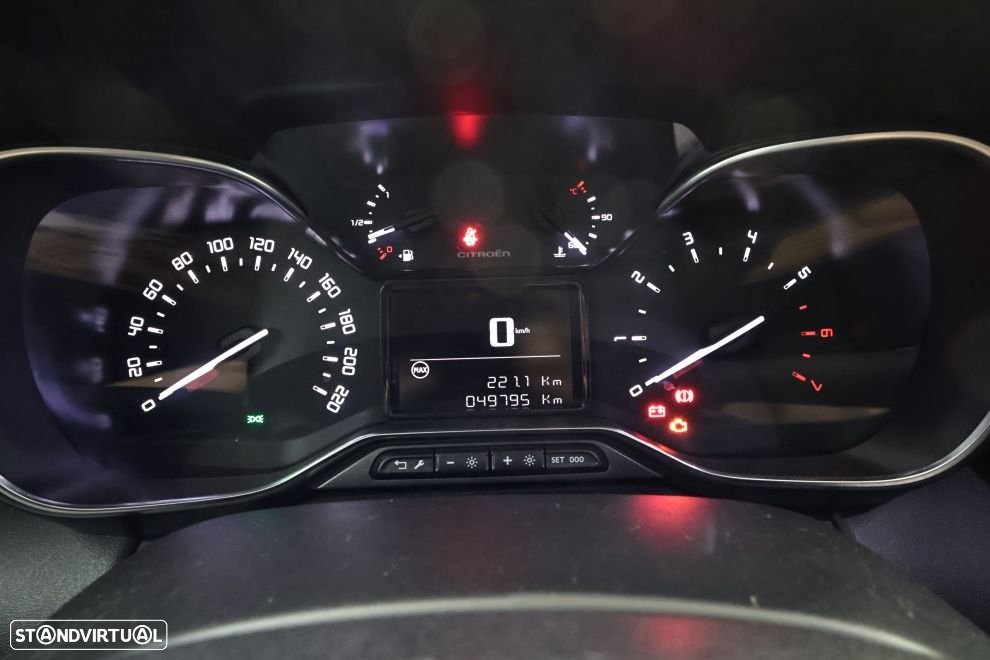 Citroën C3 Aircross 1.6 BlueHDi Shine S&S - 18