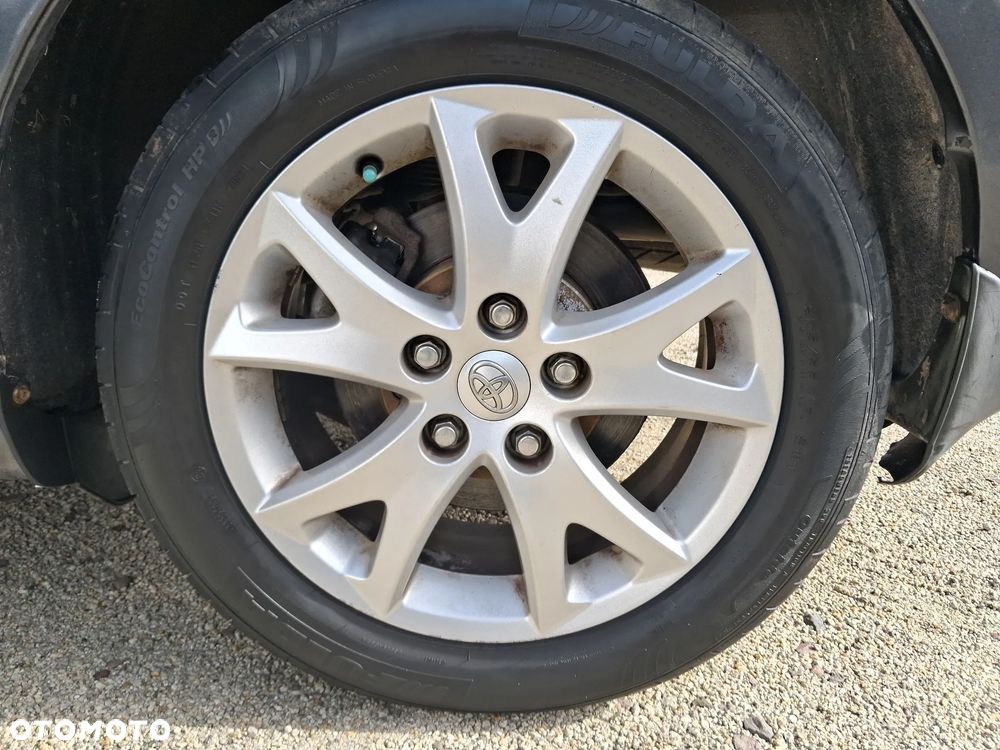 Toyota Corolla Verso 2.2 D-4D Premium + 7os - 22