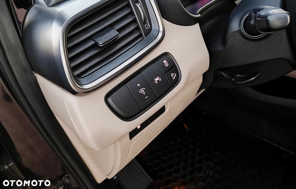 Kia Sorento 2.0 CRDI L - 17