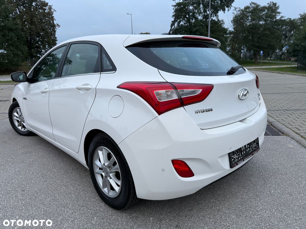 Hyundai i30 blue 1.6 GDI YES Gold - 8