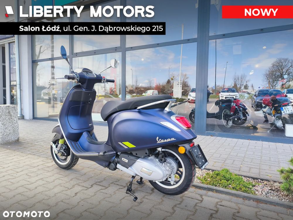 Vespa Primavera - 4