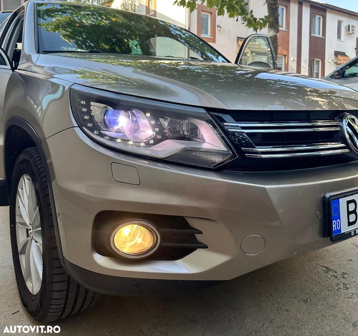Volkswagen Tiguan 2.0 TDI 4Motion BMT Sport & Style - 4