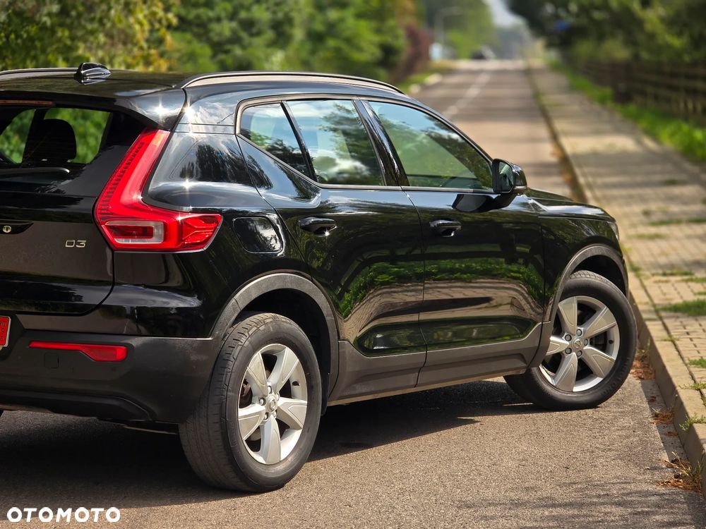 Volvo XC 40 D3 AWD Momentum Pro - 41