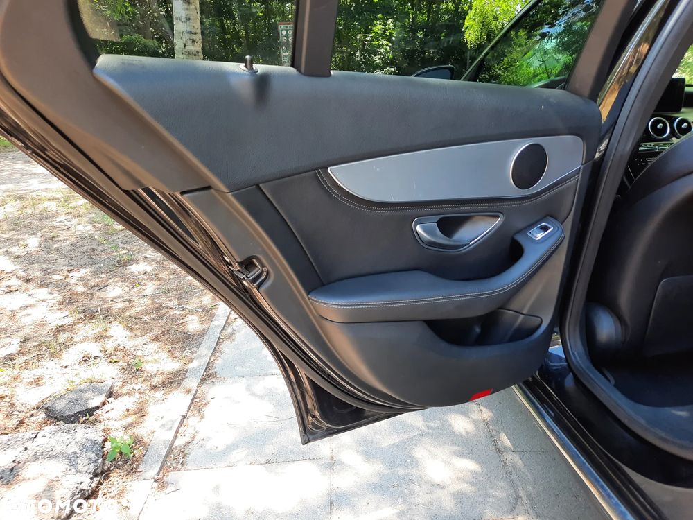 Mercedes-Benz Klasa C 200 7G-TRONIC - 22