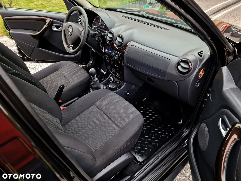 Dacia Duster 1.6 Laureate 4x4 - 14