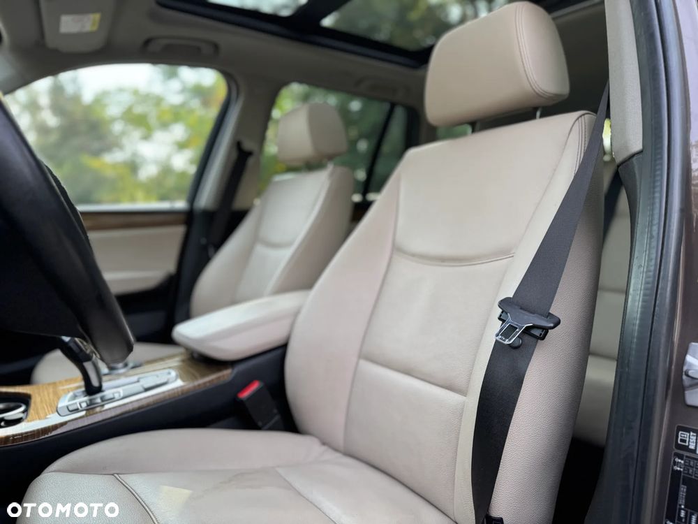 BMW X3 xDrive20d - 21