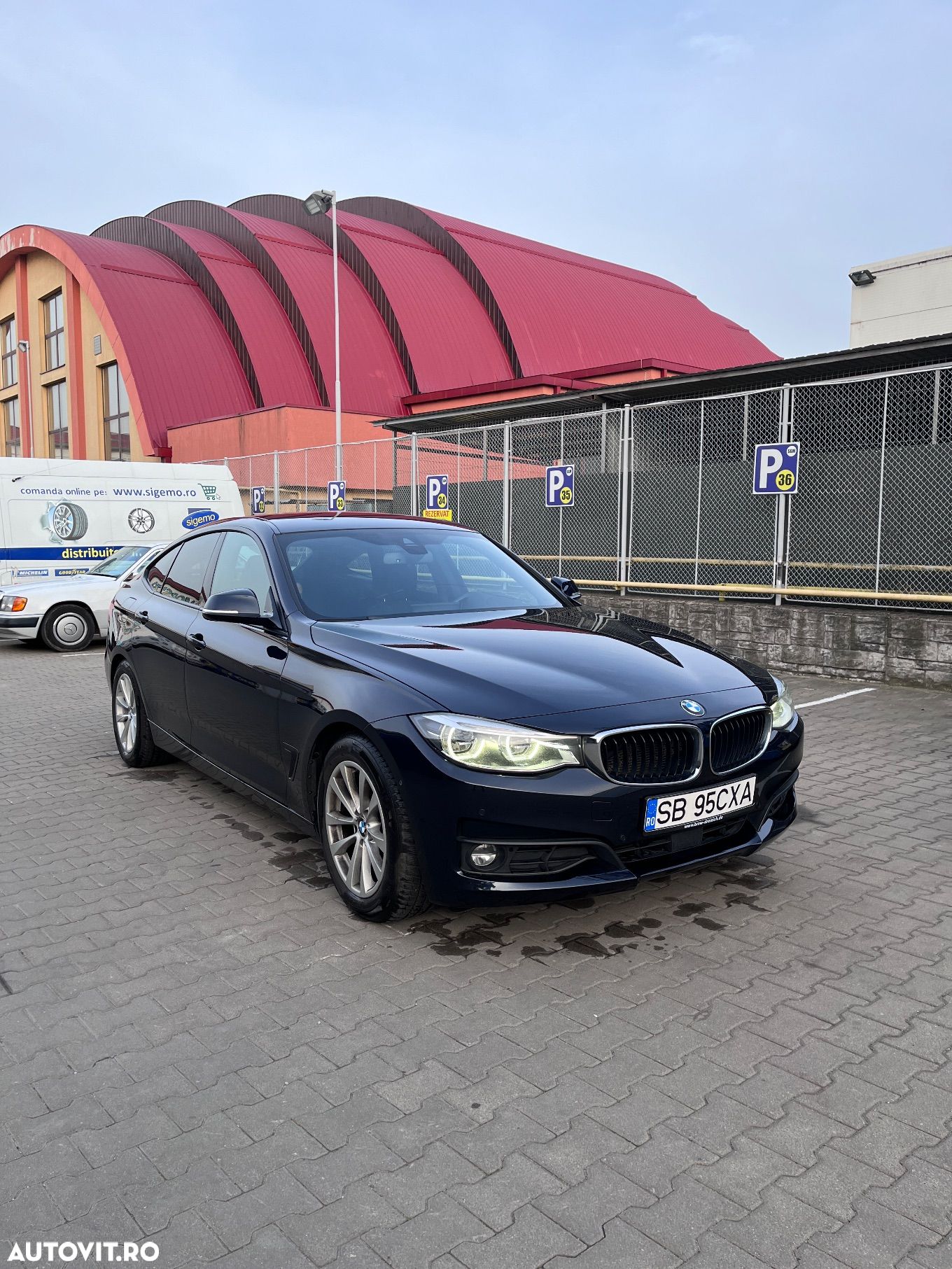BMW Seria 3 320d GT Aut. - 1