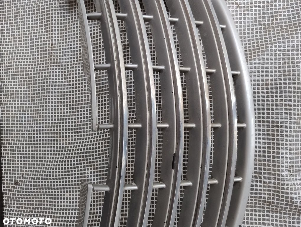 Chrysler PT Cruiser lift grill atrapa kratka przód srebrny wysyłka - 3