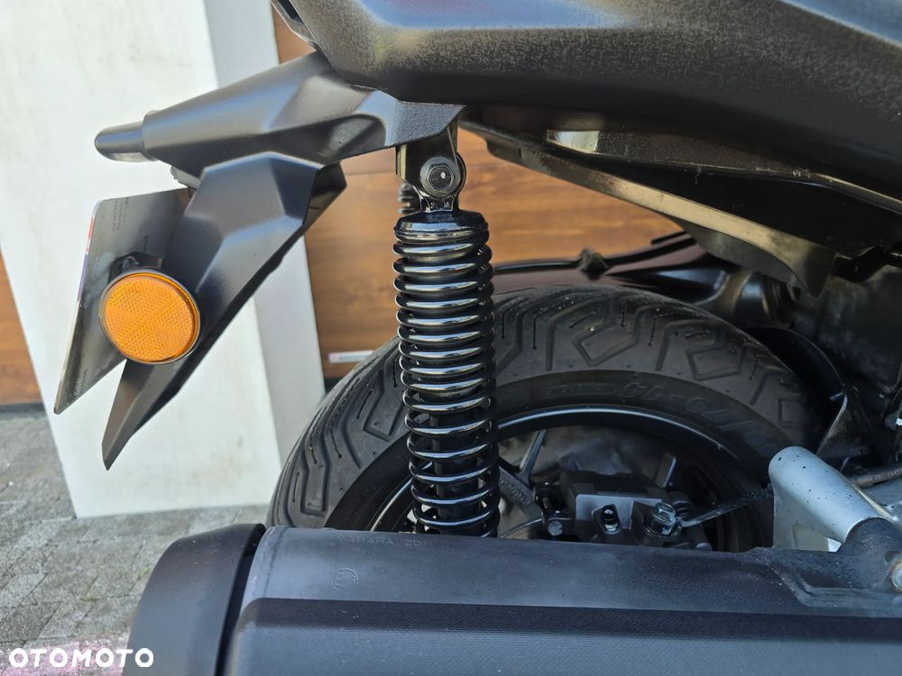 Yamaha X-max - 14