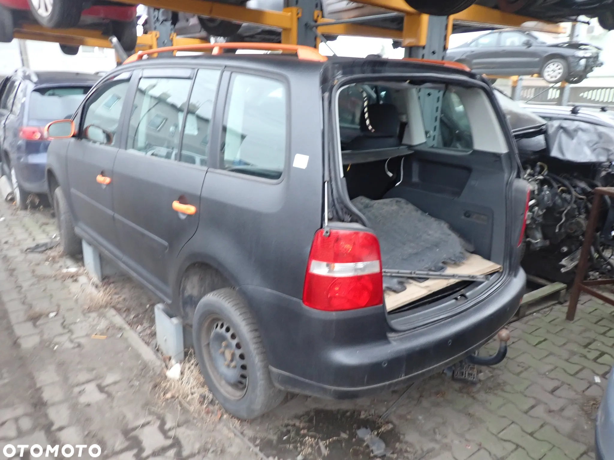 CZĘŚCI - Vw Touran I 1,9TDI BKC 105KM AT HQN 2005r. INDEX - 9192 - 3