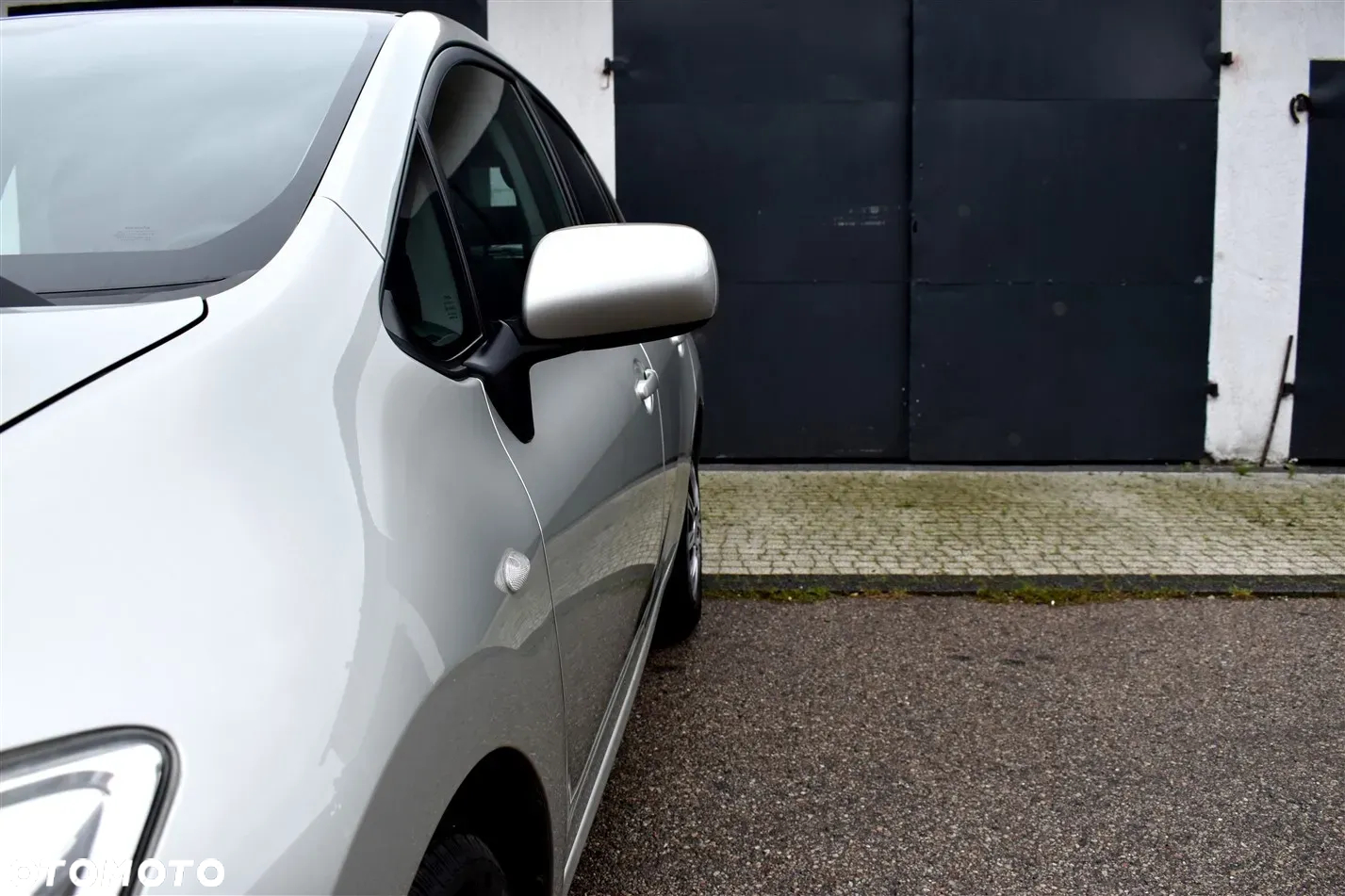 Toyota Auris 1.4 VVT-i Sol - 3