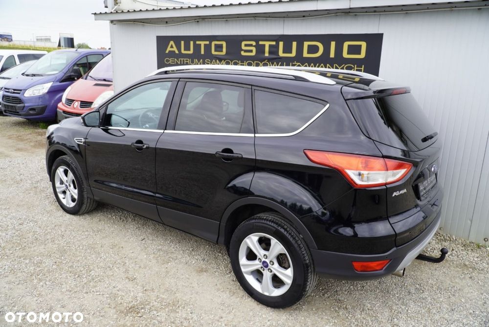 Ford Kuga 1.5 EcoBoost 2x4 Titanium - 36