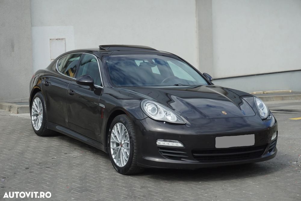 Porsche Panamera - 5