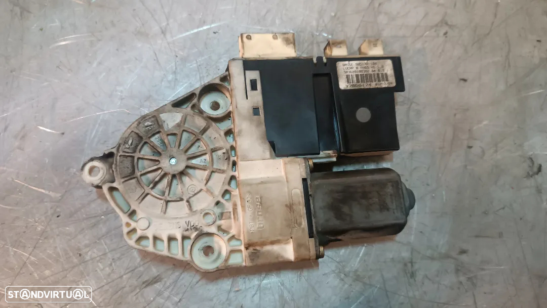 MOTOR DO ELEVADOR DE VIDRO CITROEN C5 04-08 - FRENTE DIREITO - 2