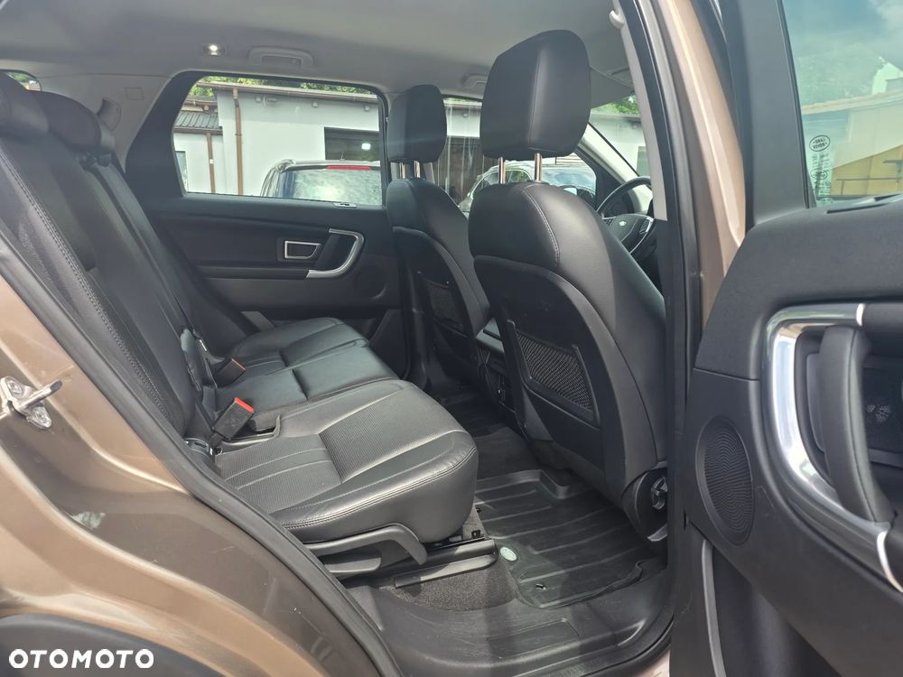 Land Rover Discovery Sport - 21