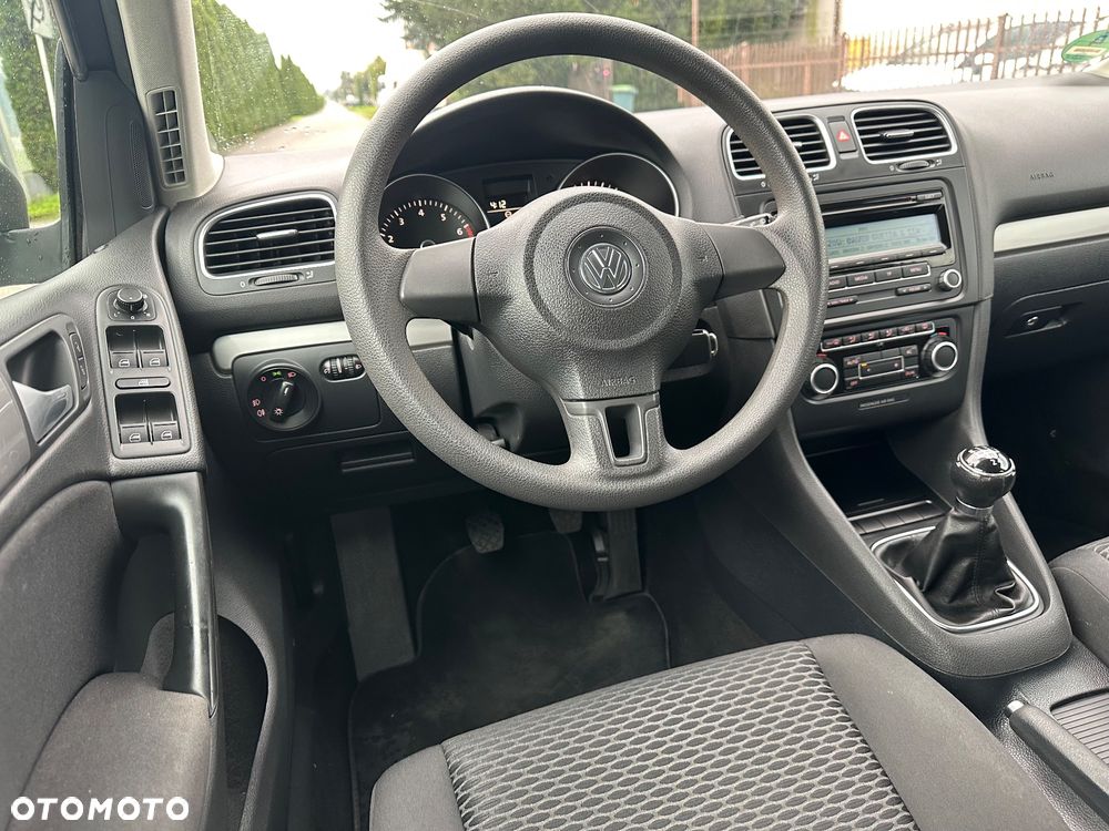 Volkswagen Golf 1.6 Comfortline - 8