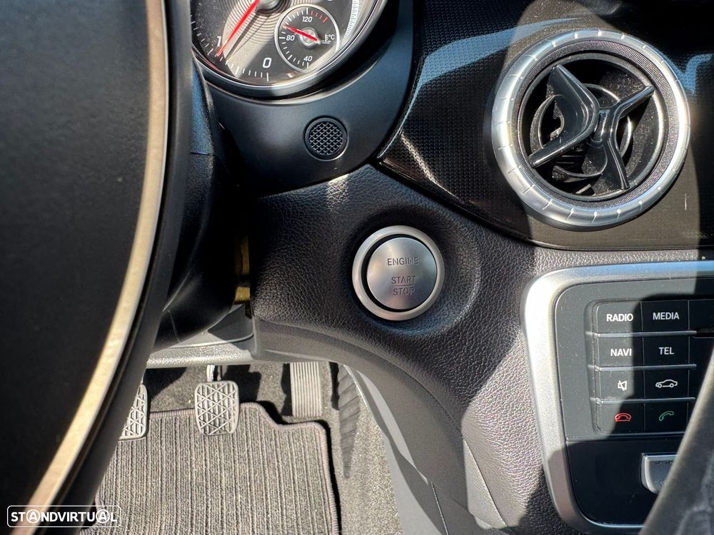 Mercedes-Benz CLA 180 d Shooting Brake - 23