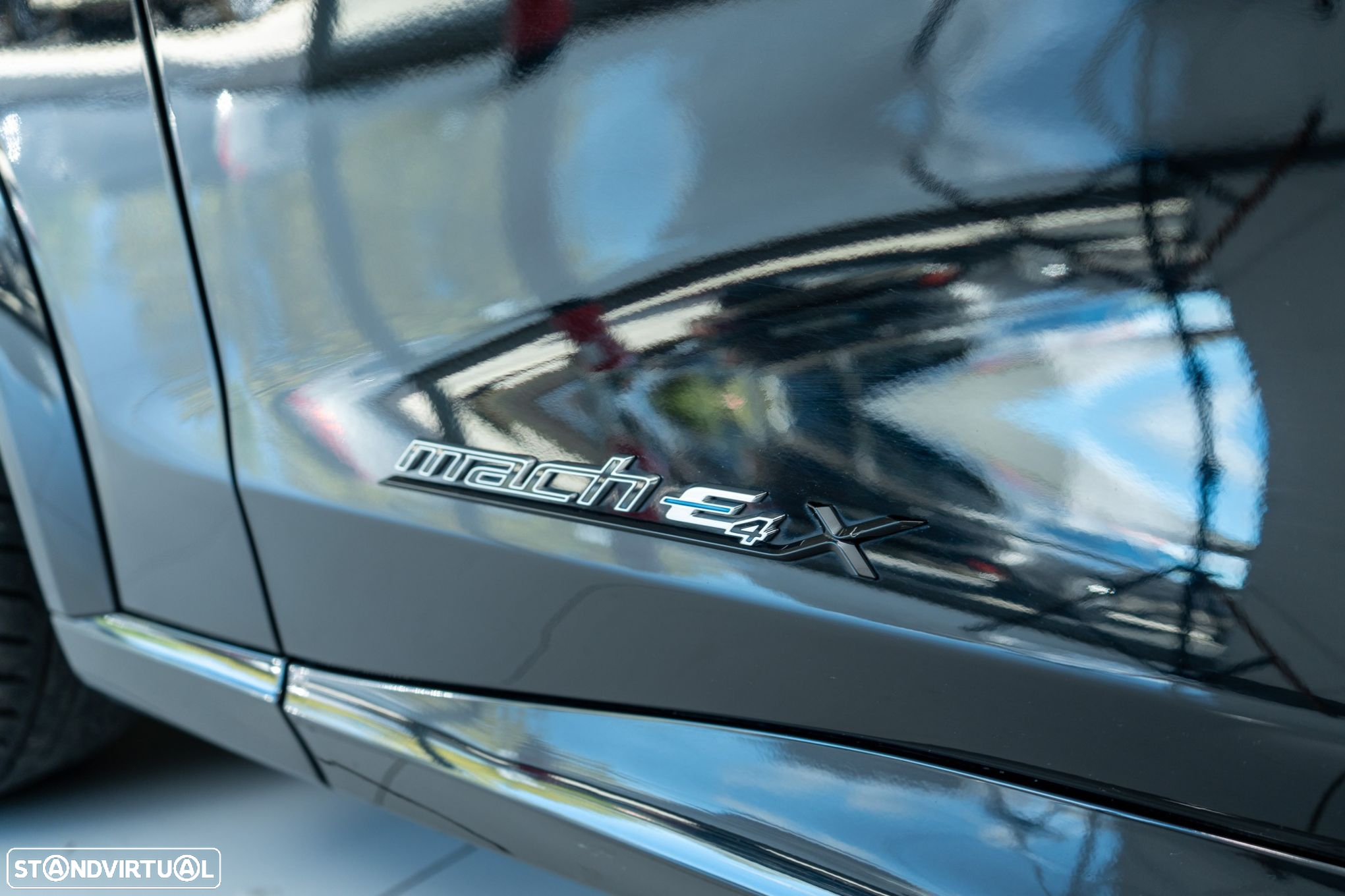Ford Mustang Mach-E Alargada AWD - 42