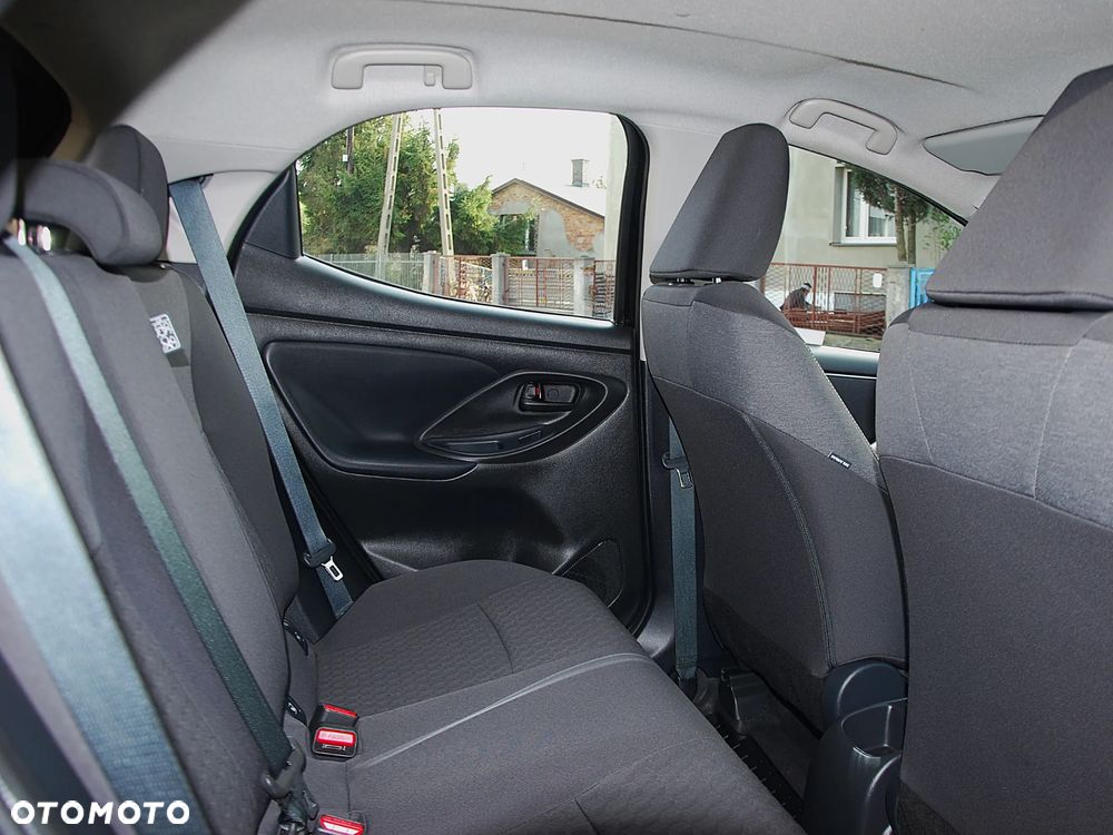 Toyota Yaris 1.5 Comfort - 13