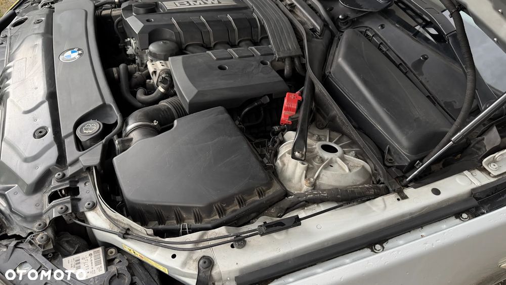 BMW Seria 5 520i - 23