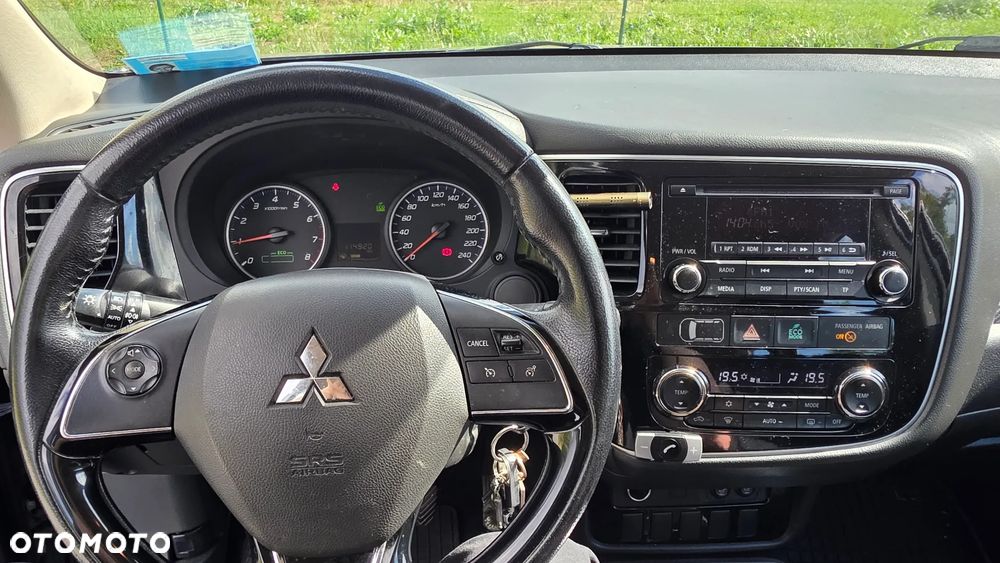 Mitsubishi Outlander - 6
