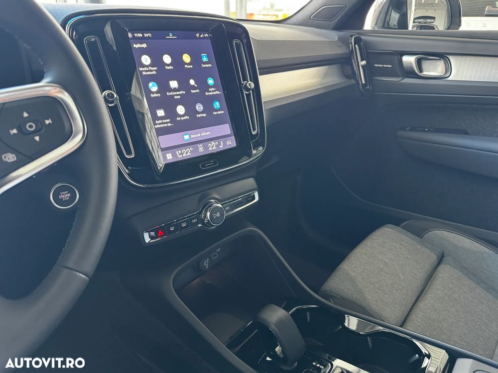 Volvo XC 40 B3 AT FWD MHEV Plus Dark - 15