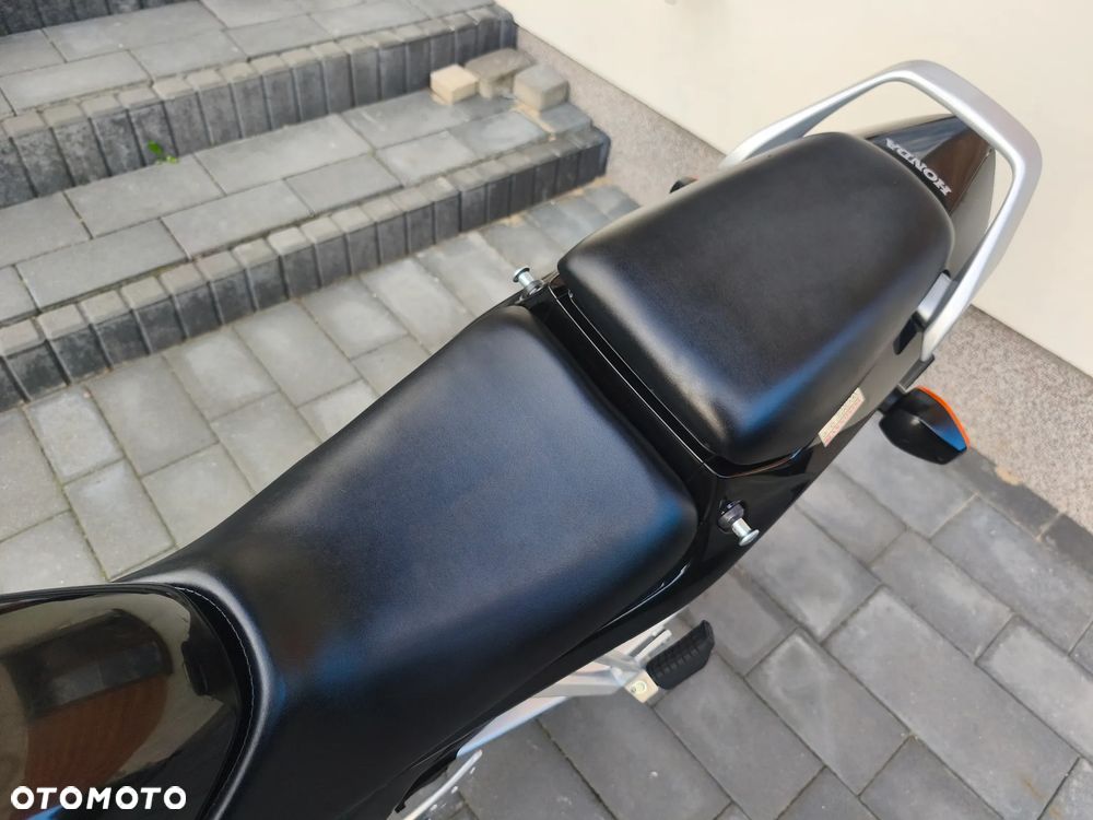 Honda CBR - 23