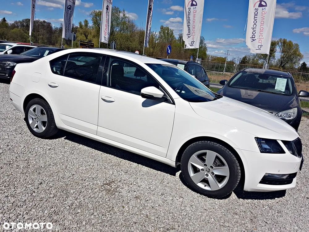 Skoda Octavia 2.0 TDI SCR Ambition - 4