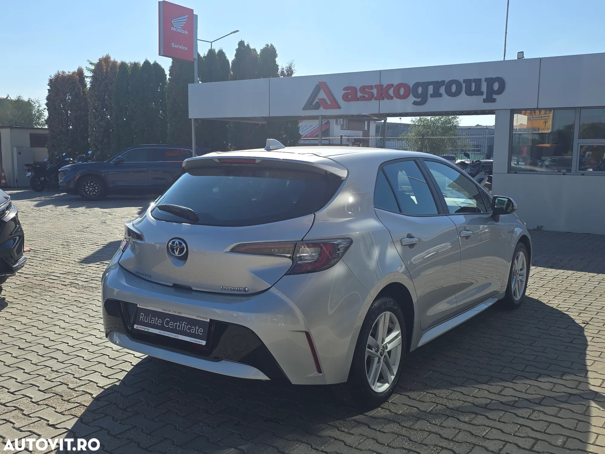 Toyota Corolla - 4