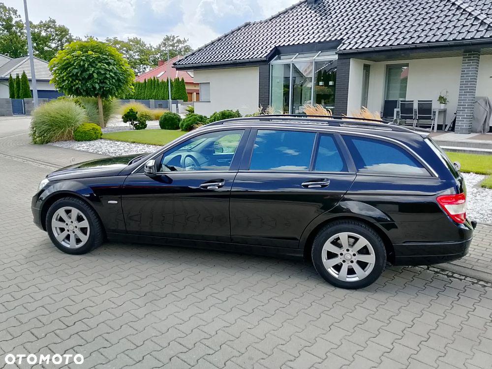 Mercedes-Benz Klasa C 180 CGI BlueEff Classic - 9