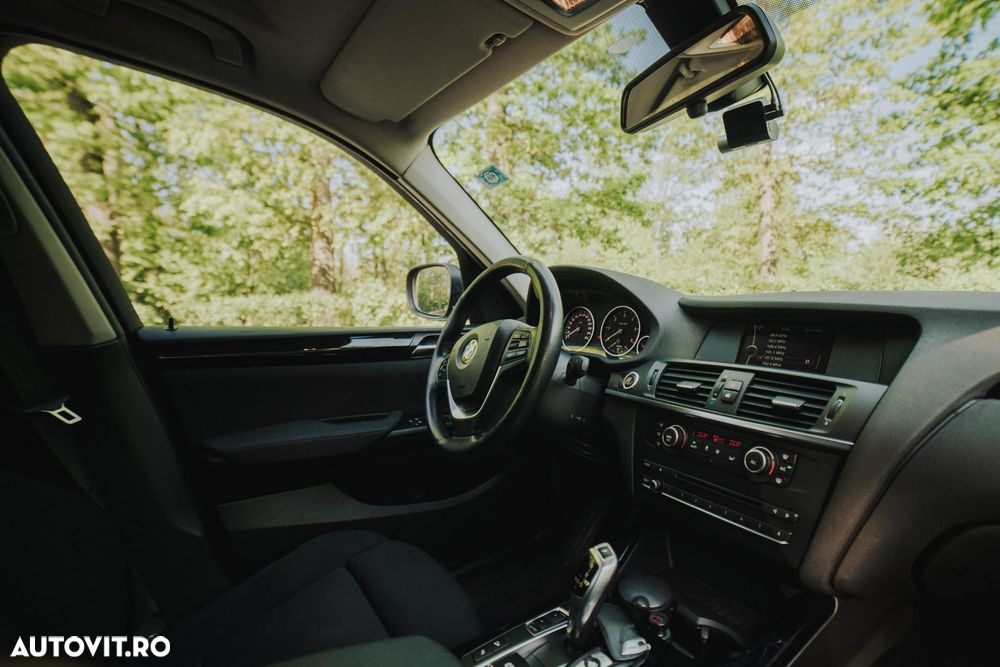 BMW X3 xDrive20d Aut. - 7