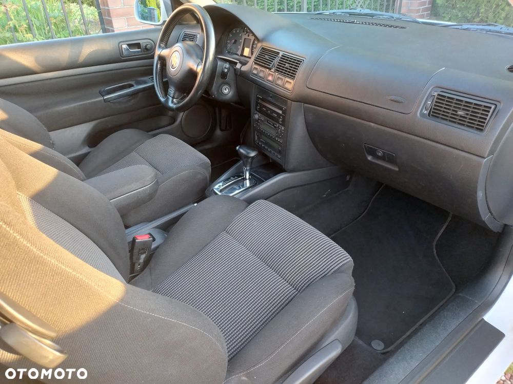 Volkswagen Golf 1.6 Trendline - 8